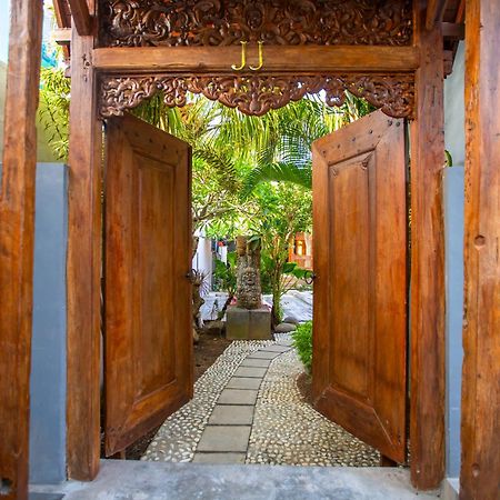 Jj Home Bali Guest House チャングー エクステリア 写真