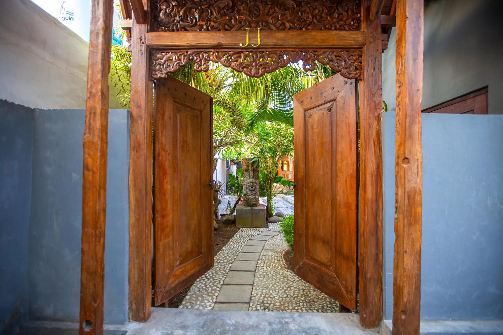 Jj Home Bali Guest House チャングー エクステリア 写真